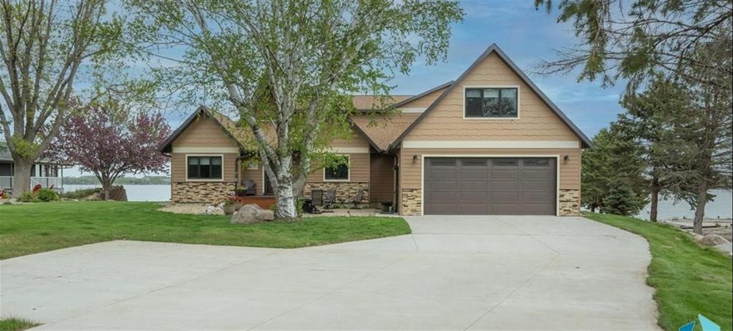6506 Evergreen Acres Dr Wentworth, SD (Sold)